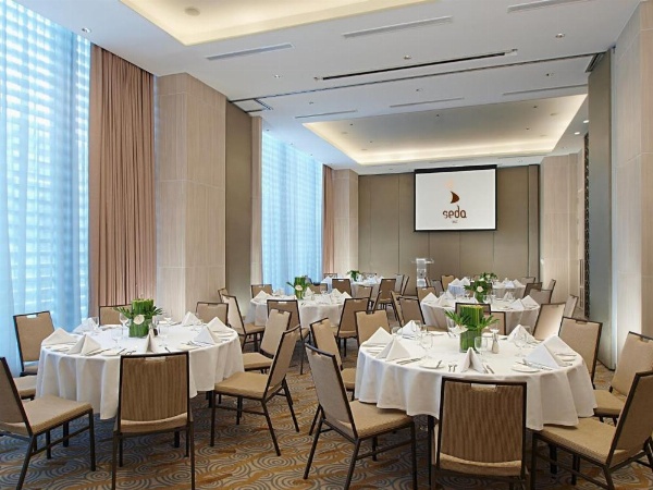 Seda Bonifacio Global City - Multiple Use Hotel image 26