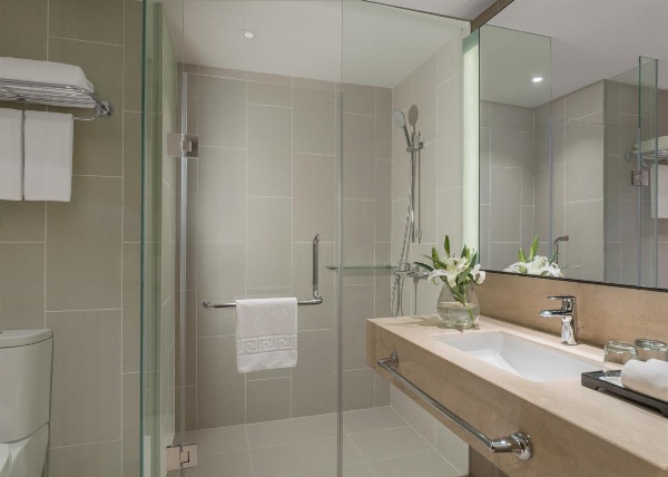 Seda Bonifacio Global City - Multiple Use Hotel image 4